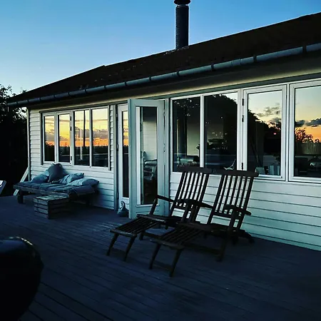 Vakantiehuis Panoramic View And Artistic Charm In *