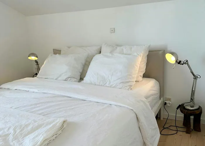 Hébergement de vacances Panoramic View And Artistic Charm In *